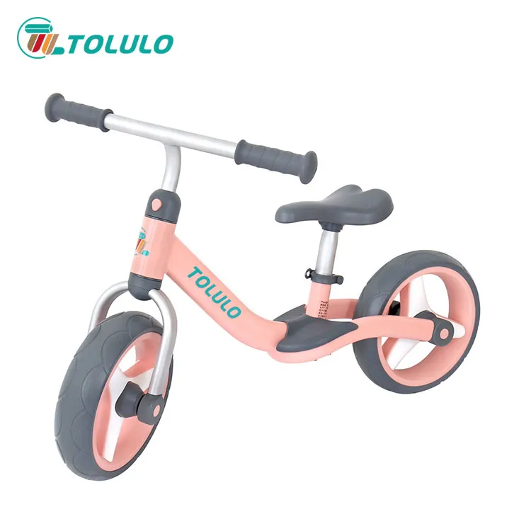 Một đứa trẻ 2 tuổi có thể sử dụng một chiếc xe đạp cân bằng?